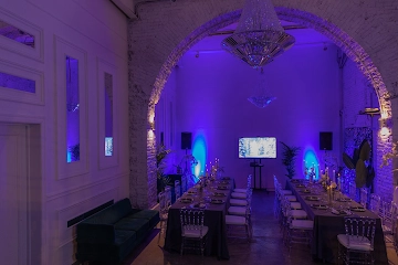 Ресторан COM.NATA на Петроградской