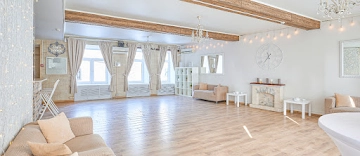 Ресторан Loft Lodge «Светлый лофт»