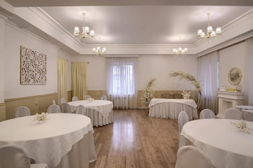 Ресторан Свадьба LOVE на Салавата Юлаева