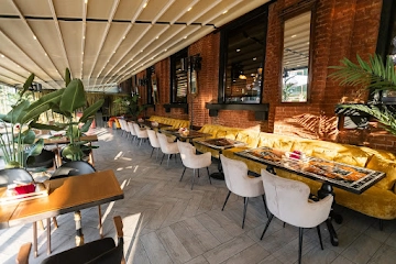 Ресторан Сабли-Зубы