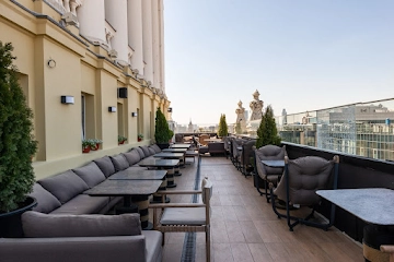 Ресторан OBLAKO