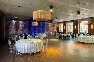 Ресторан Food Factory loft на Коммунистической