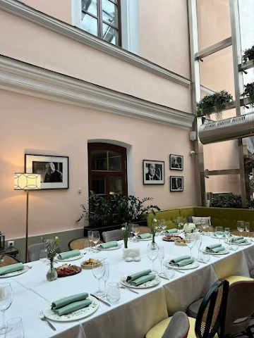 Ресторан 12 Grand Cafe