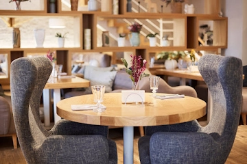 Ресторан BONA на Есенина