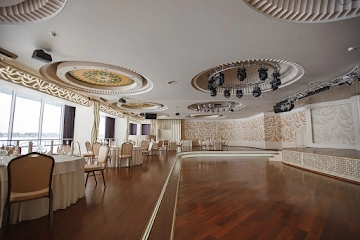 Ресторан Волга & Ванильное небо