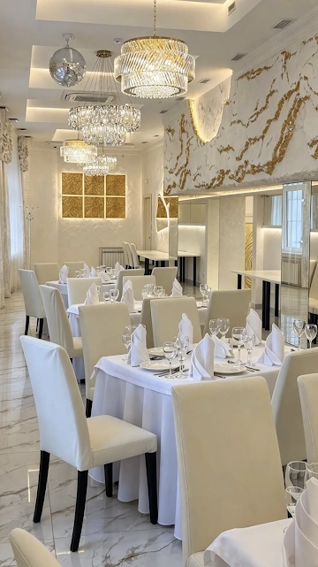 Ресторан Banquet на Менделеева 138