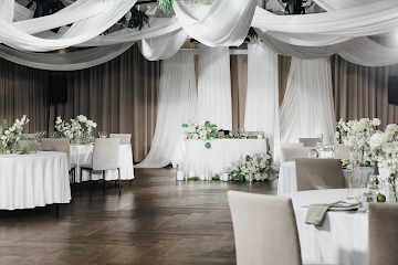 Ресторан Времена года в Зеленом городе