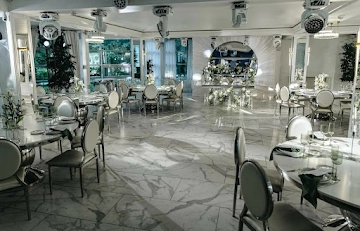 Ресторан Vinity в Таврическом саду