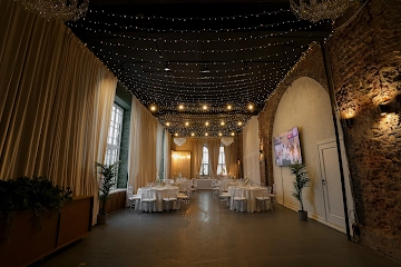 Ресторан COM.NATA на Петроградской