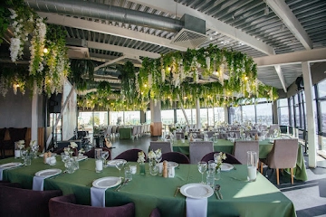 Ресторан SKY8 Terrace&Grill